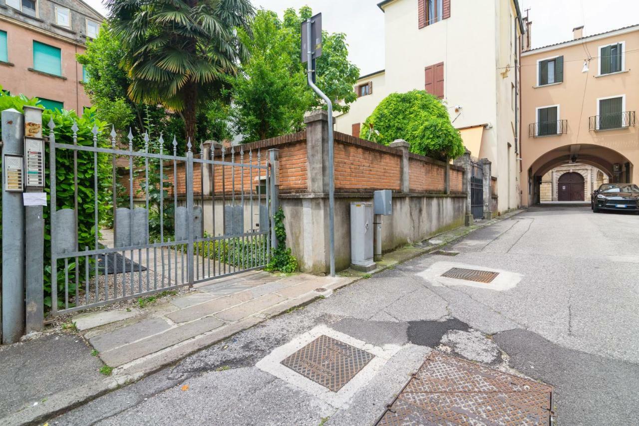 Prato Della Valle Central Apartment بادوفا المظهر الخارجي الصورة